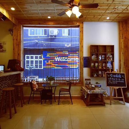 Lan Shan Chu Youth Hostel Yangshuo Dış mekan fotoğraf