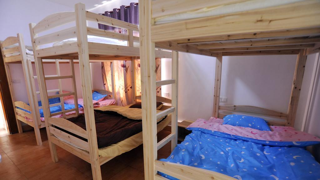 Lan Shan Chu Youth Hostel Yangshuo Oda fotoğraf