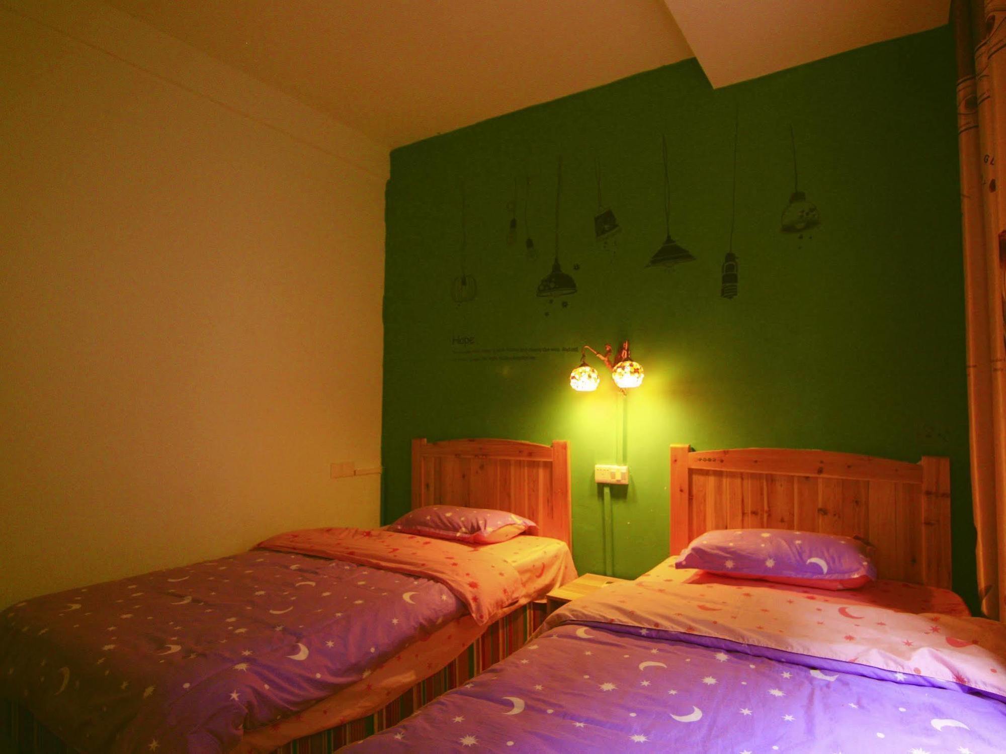 Lan Shan Chu Youth Hostel Yangshuo Dış mekan fotoğraf